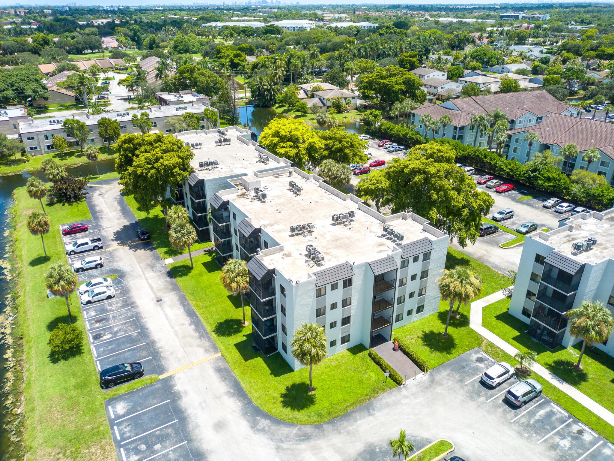 SUNRISE SPRINGS CONDO IV - Residential