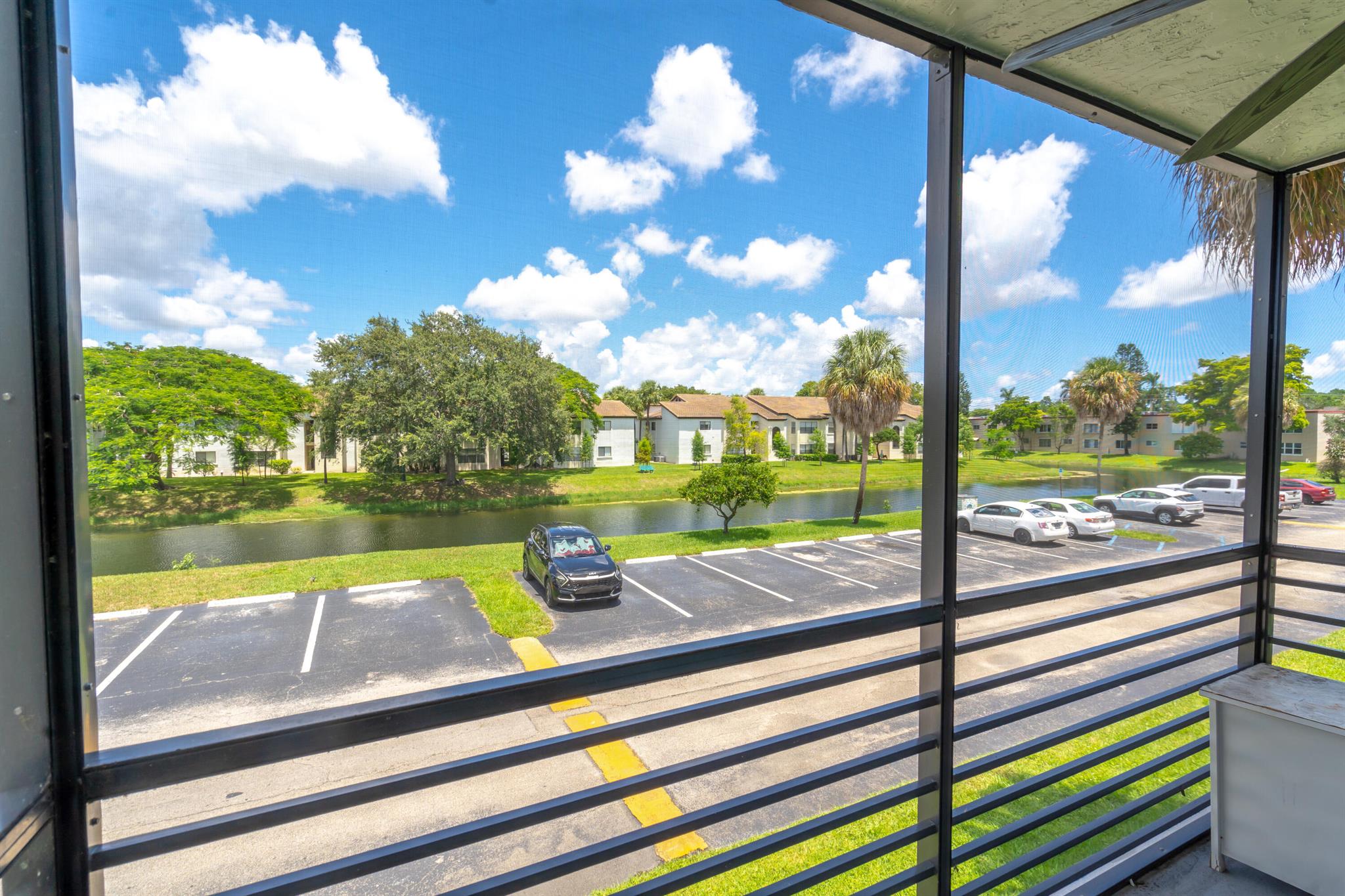 SUNRISE SPRINGS CONDO IV - Residential