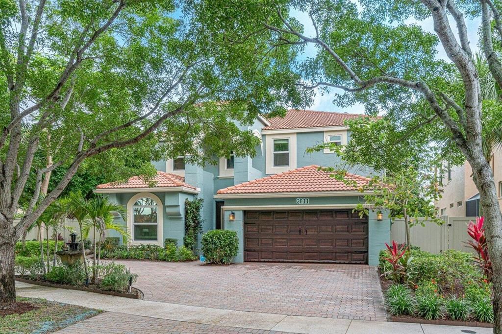 Photo of 3011 Shaughnessy Drive, Wellington, FL 33414 (MLS # R10893840)