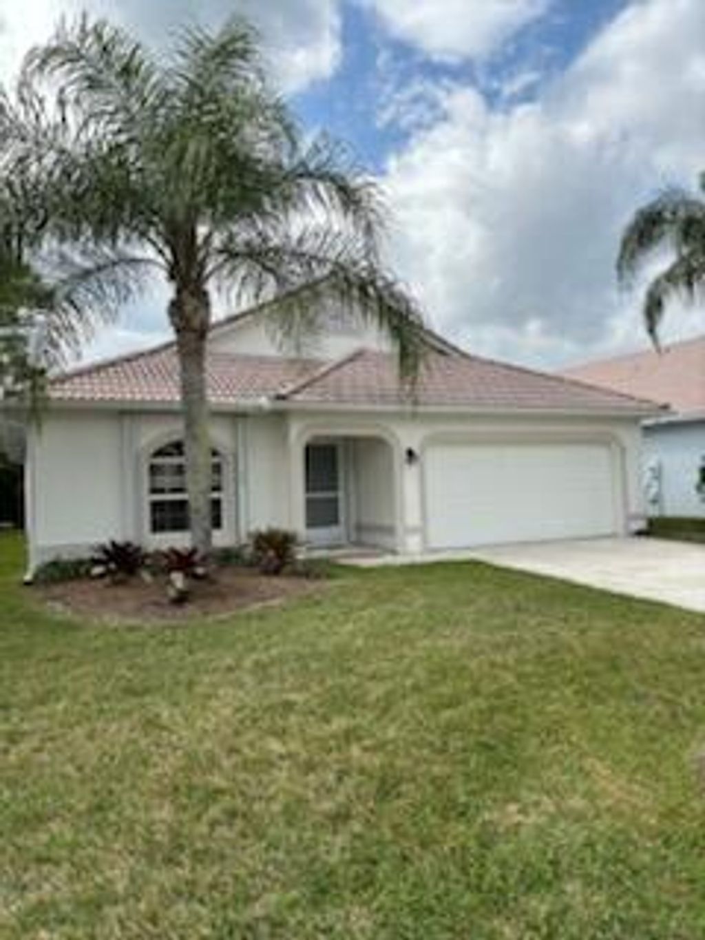 Photo of 4330 SE Scotland Cay Way, Stuart, FL 34997 (MLS # R10940895)