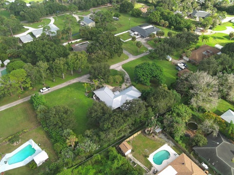 Tiny photo for 305 10TH Avenue, Vero Beach, FL 32962 (MLS # B26090954)