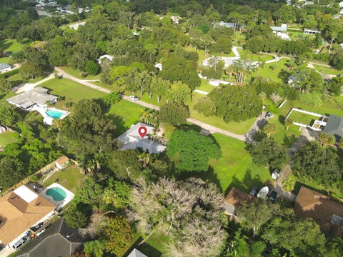 Tiny photo for 305 10TH Avenue, Vero Beach, FL 32962 (MLS # B26090954)