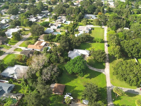 Tiny photo for 305 10TH Avenue, Vero Beach, FL 32962 (MLS # B26090954)