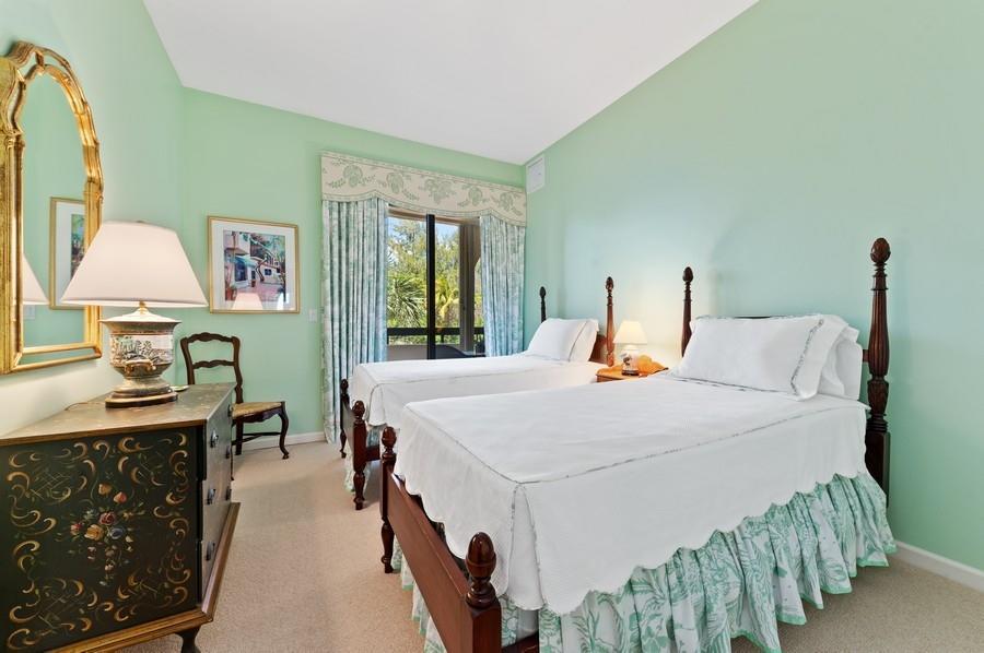 EL CORTIJO CONDO - Residential