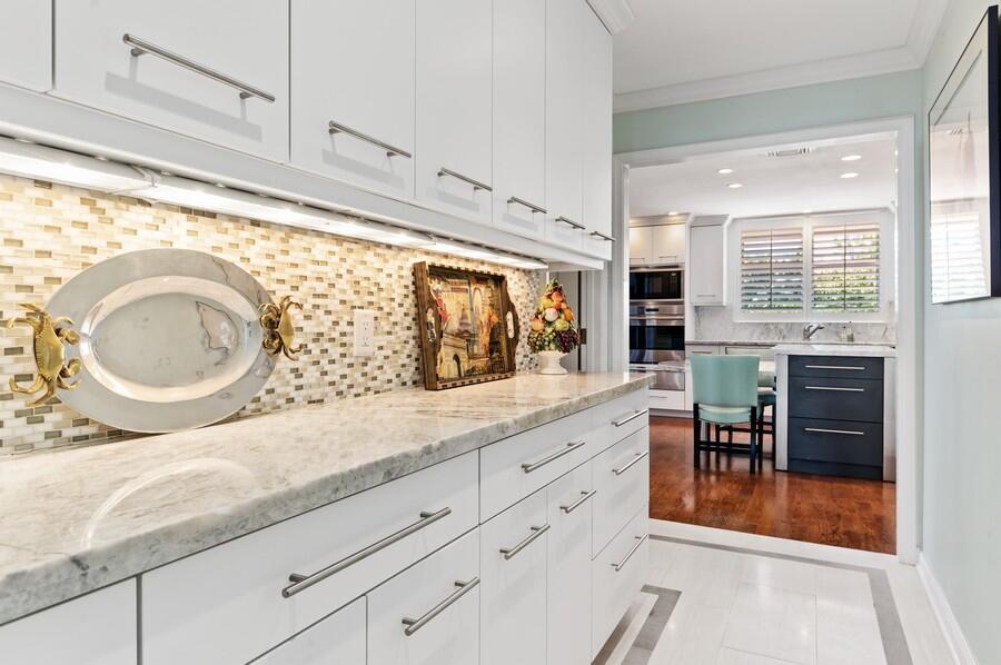 EL CORTIJO CONDO - Residential