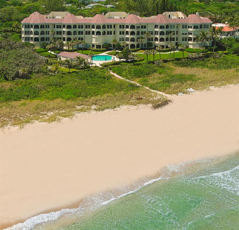 EL CORTIJO CONDO - Residential