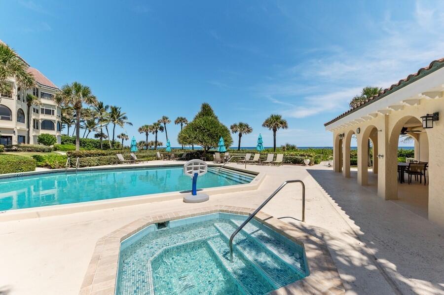 EL CORTIJO CONDO - Residential