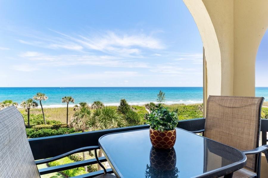 EL CORTIJO CONDO - Residential