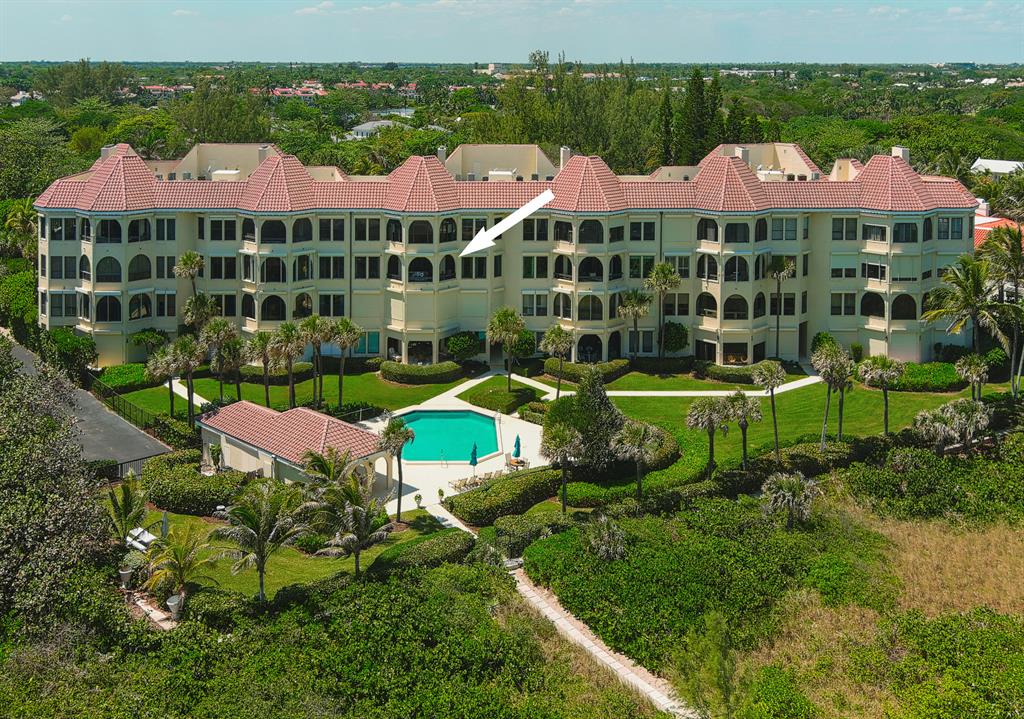 EL CORTIJO CONDO - Residential