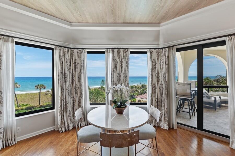 EL CORTIJO CONDO - Residential