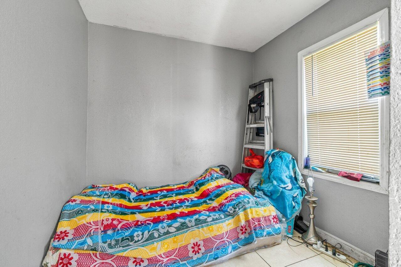 GREENACRES 2 - Residential Income