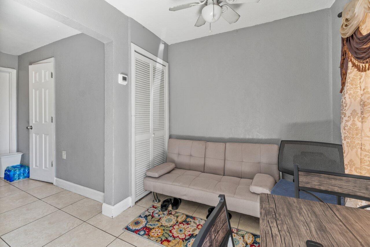 GREENACRES 2 - Residential Income