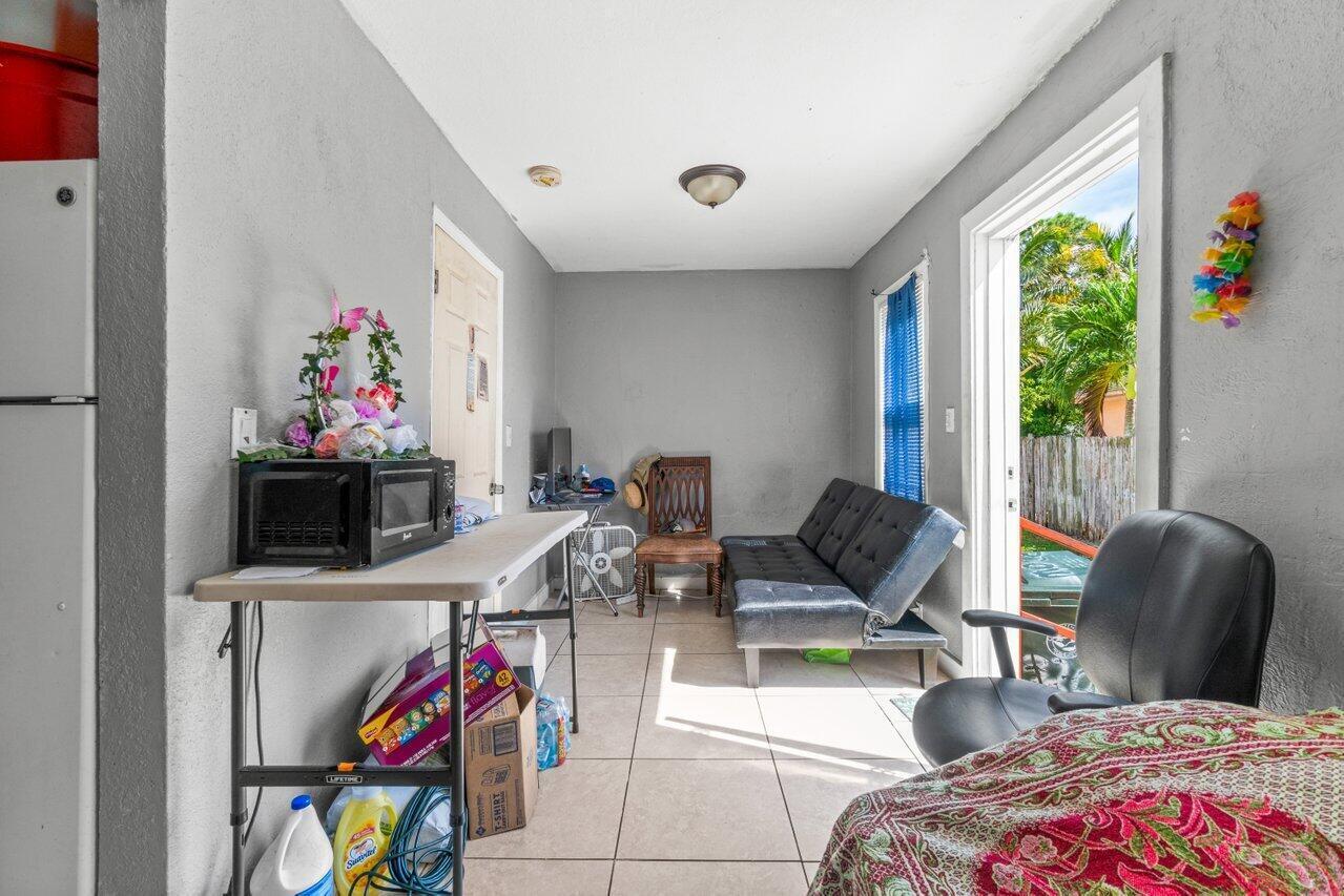 GREENACRES 2 - Residential Income