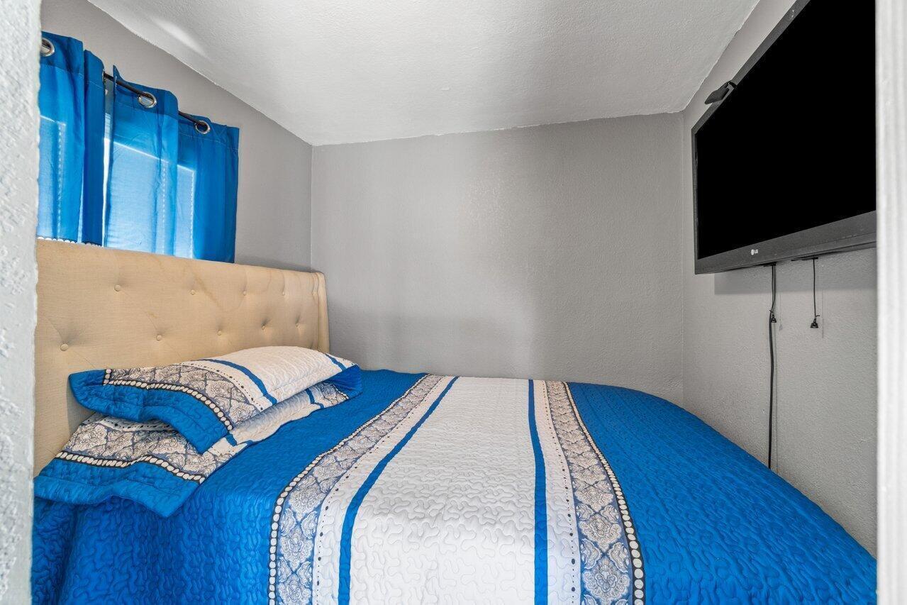 GREENACRES 2 - Residential Income