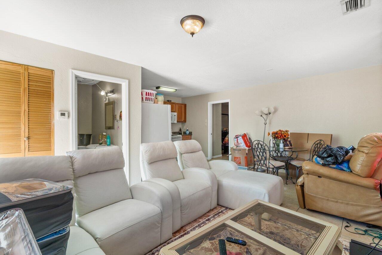 GREENACRES 2 - Residential Income