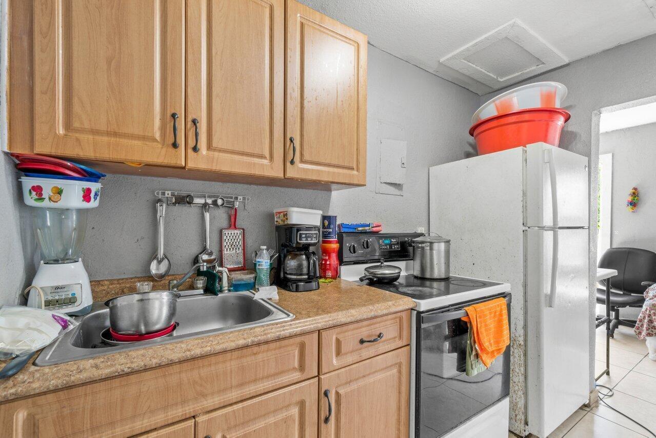 GREENACRES 2 - Residential Income