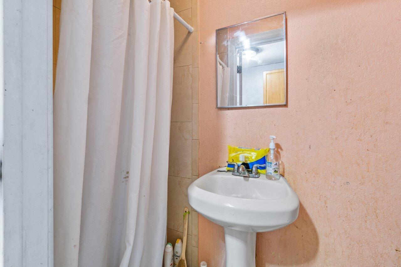 GREENACRES 2 - Residential Income