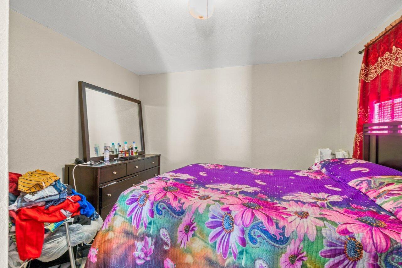 GREENACRES 2 - Residential Income