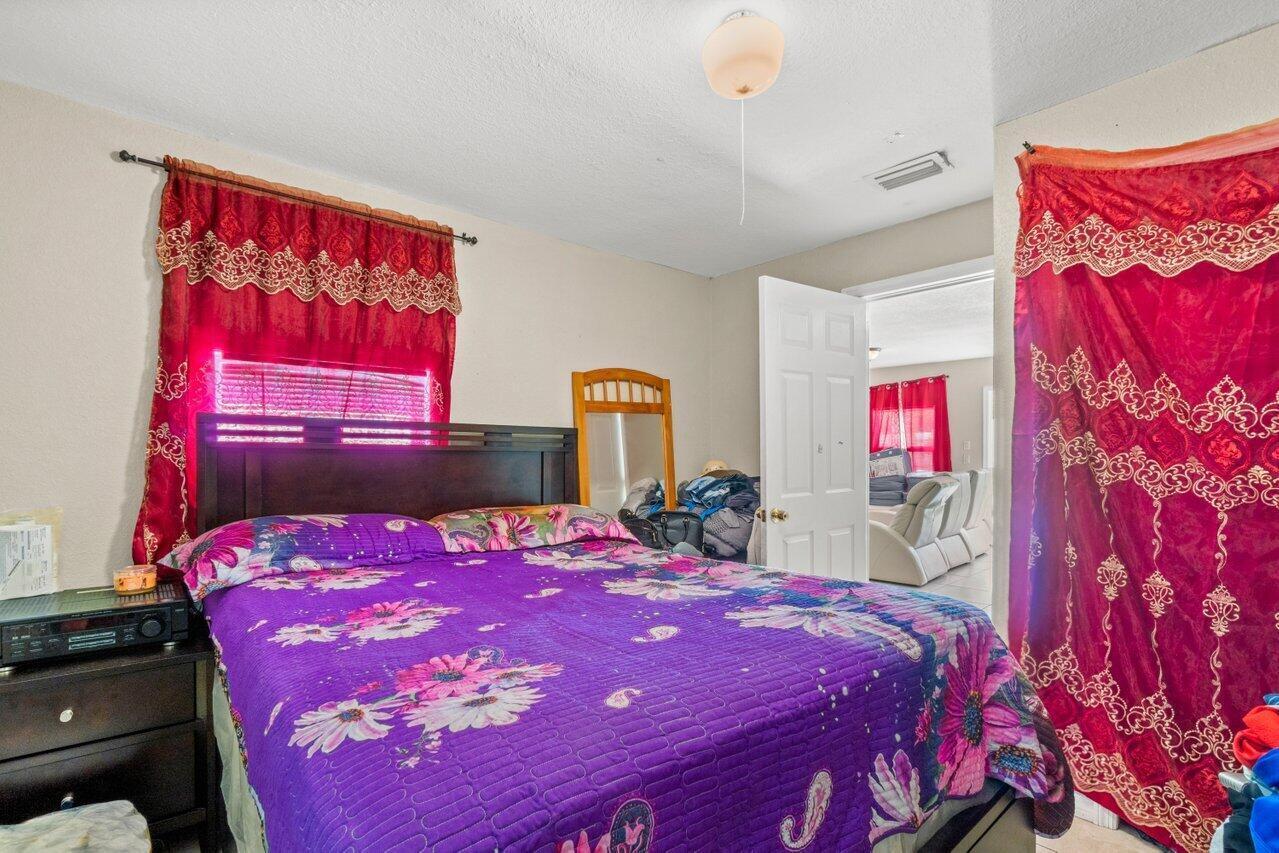 GREENACRES 2 - Residential Income