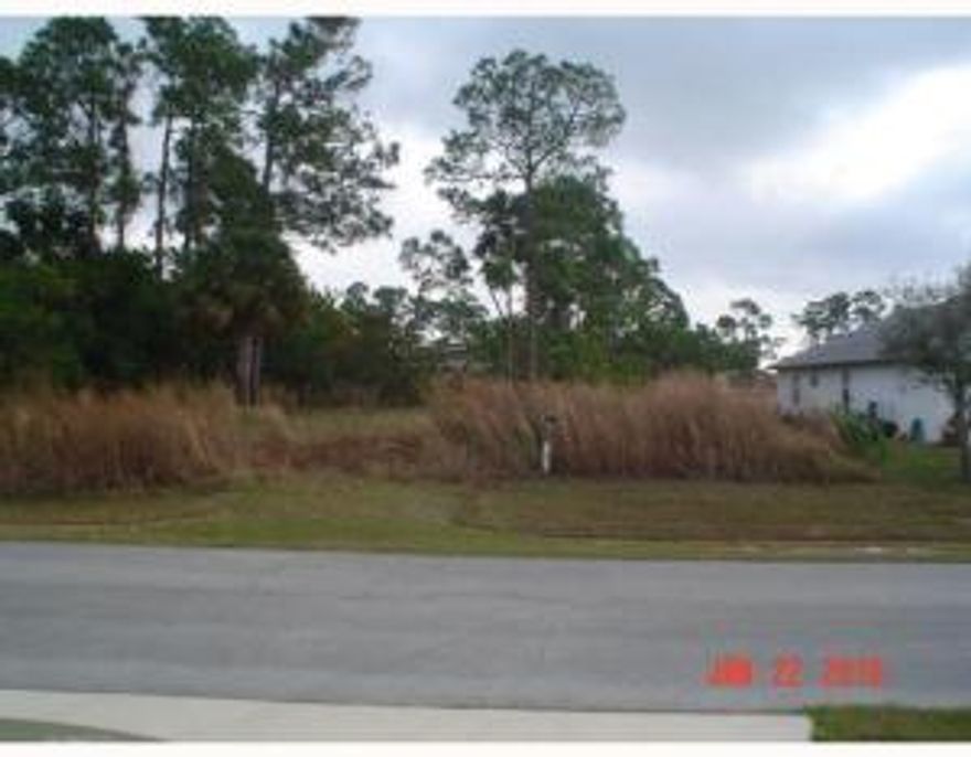 Beautiful lot in a quite area. Build your dream home here!!