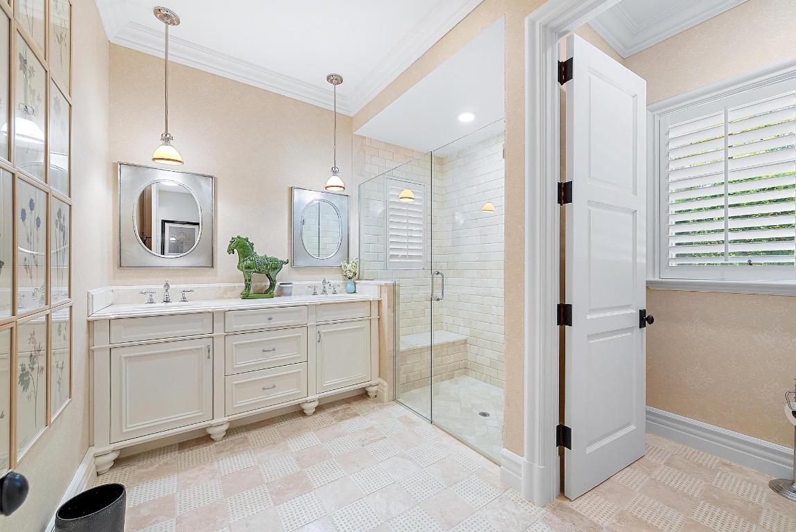 BEARS CLUB - Residential