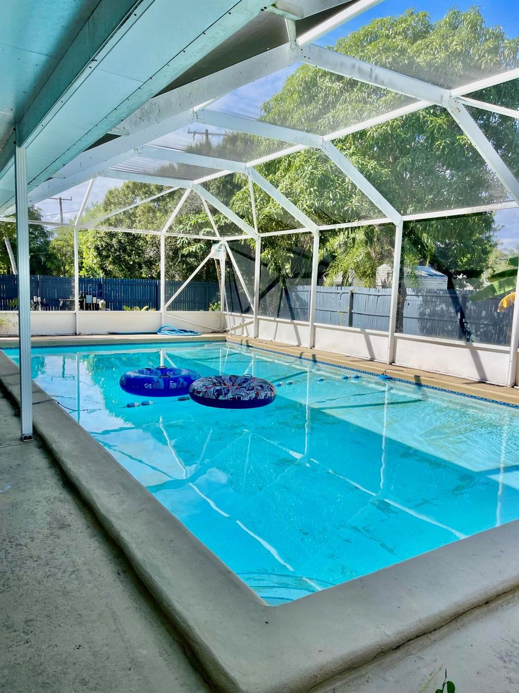 Photo of 1103 Colonial Road, Fort Pierce, FL 34950 (MLS # R11138450)