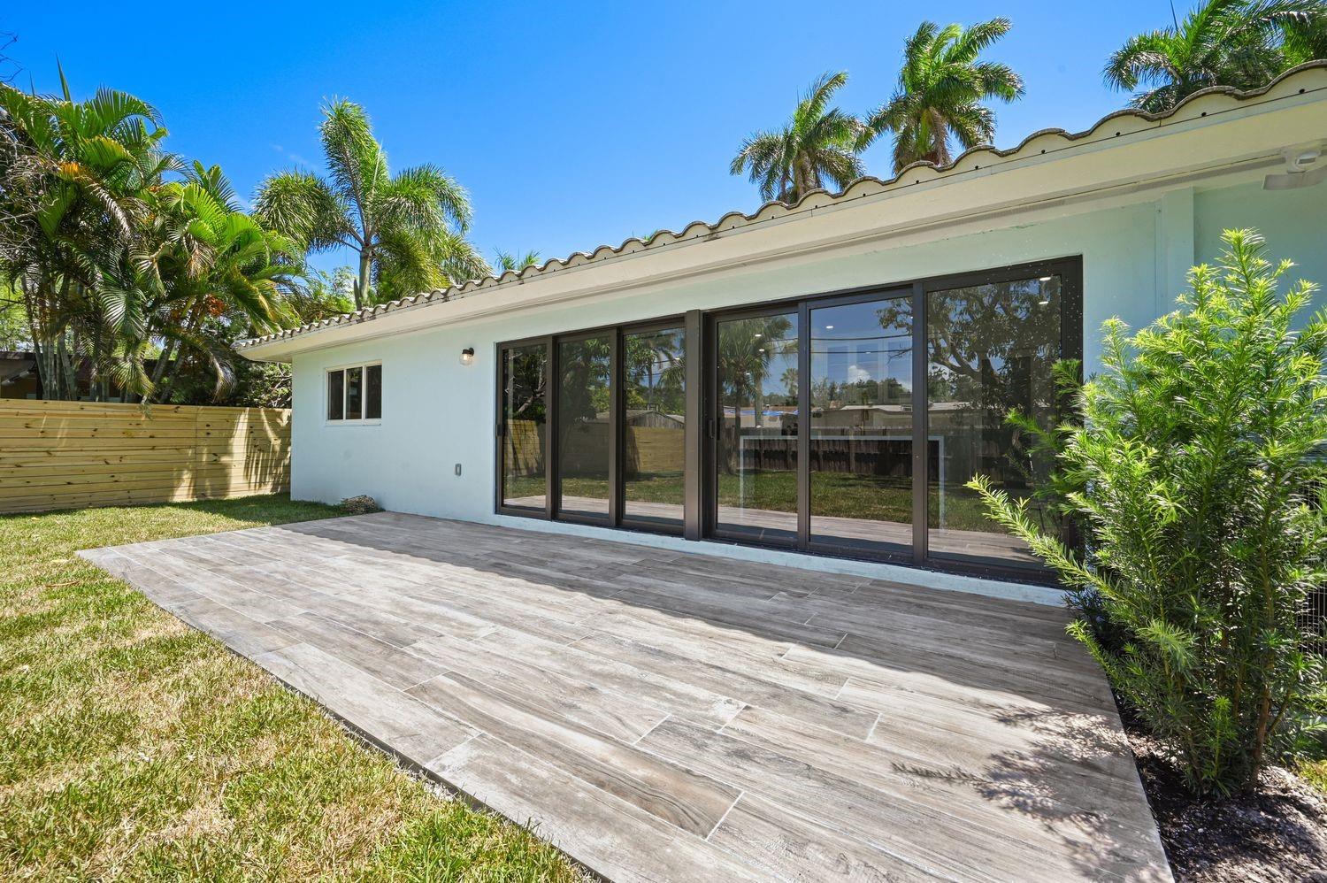 Hollywood Lakes Sec 1-32 - Residential