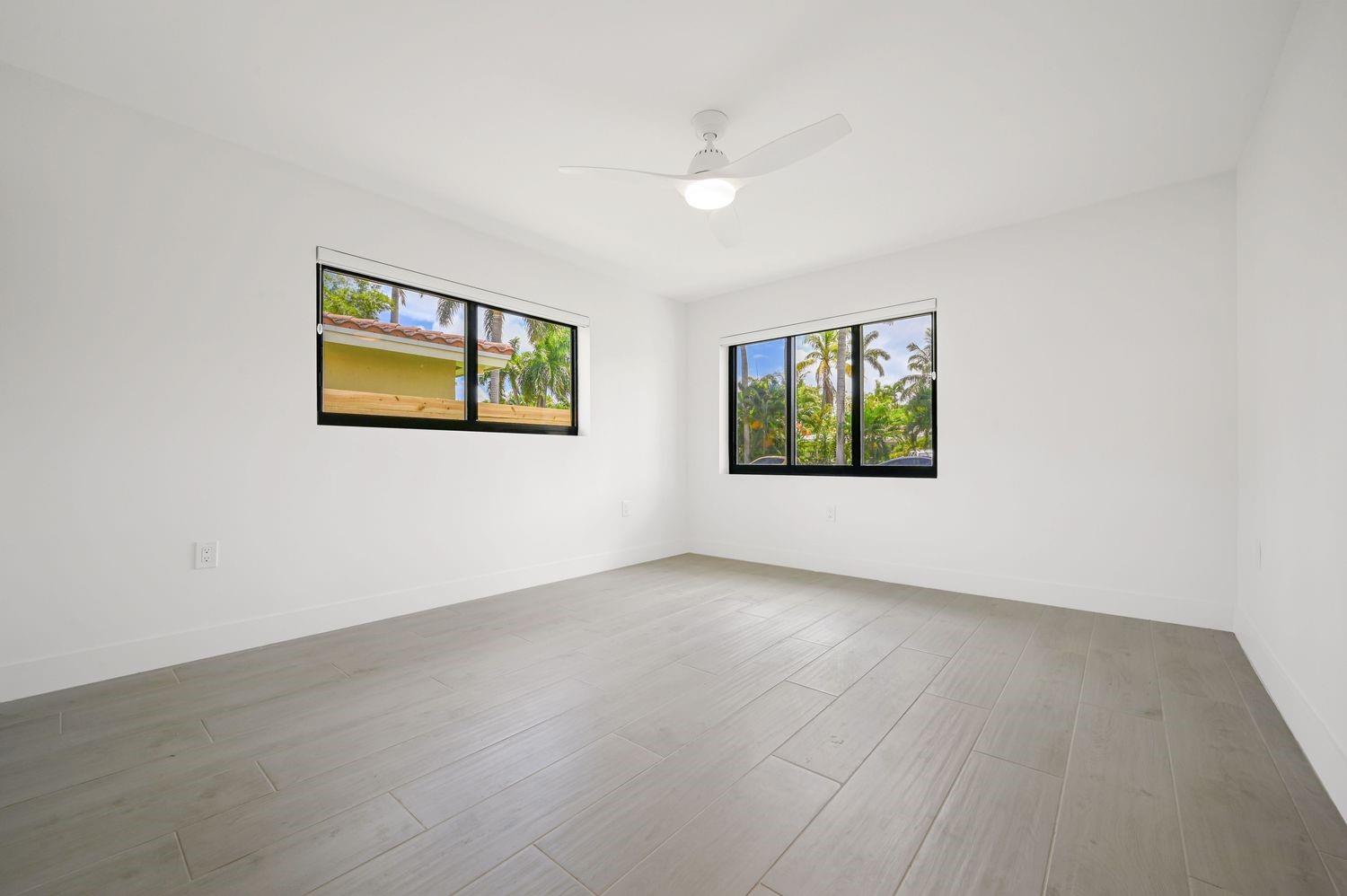Hollywood Lakes Sec 1-32 - Residential