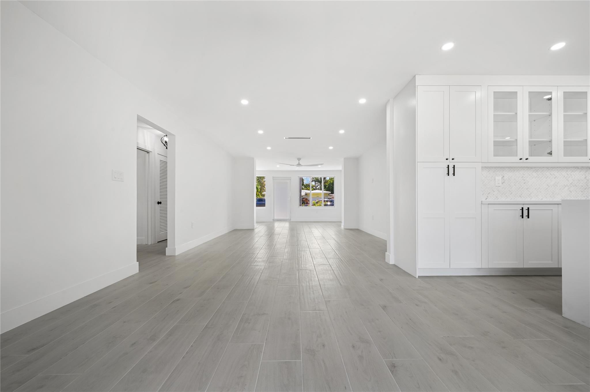 Hollywood Lakes Sec 1-32 - Residential