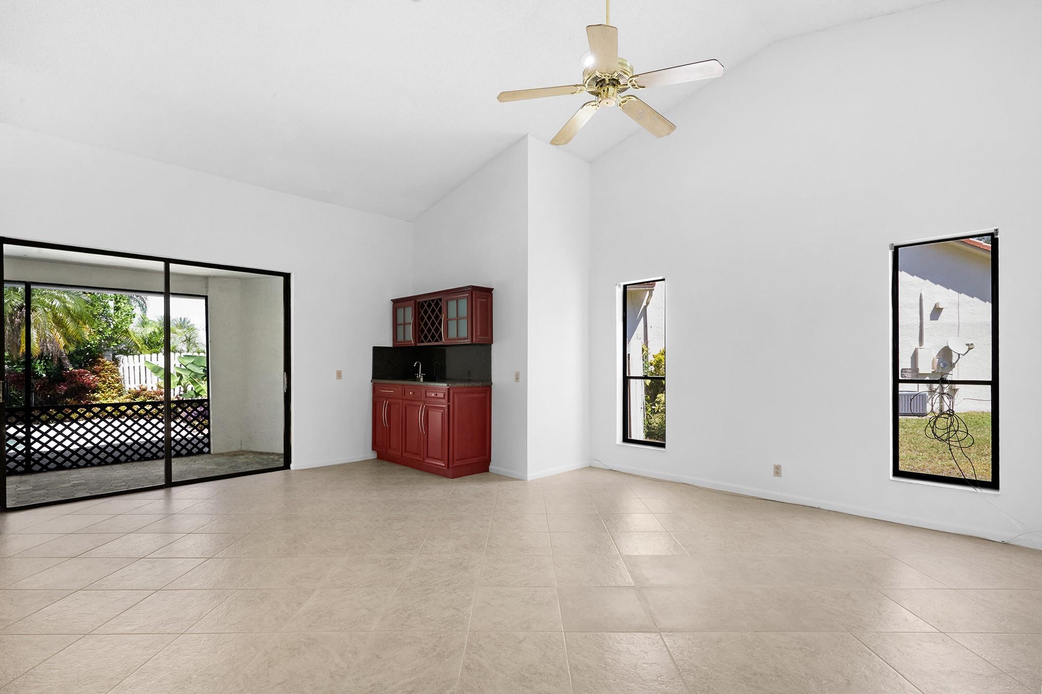 1541 NW 101st Ave