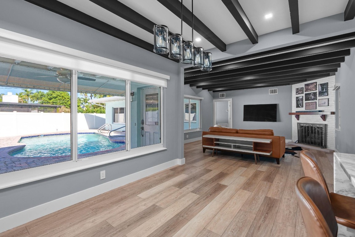 Hillbrook 30-4 B - Residential