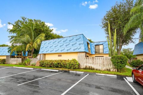 A home in Lake Worth