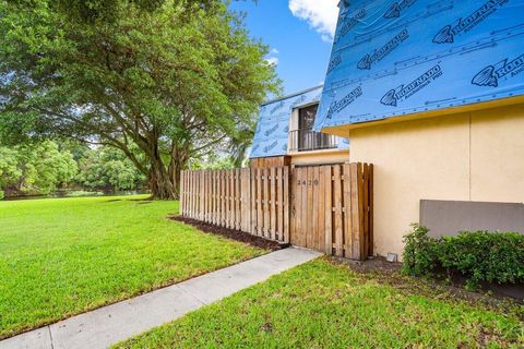 A home in Lake Worth