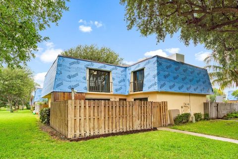 A home in Lake Worth