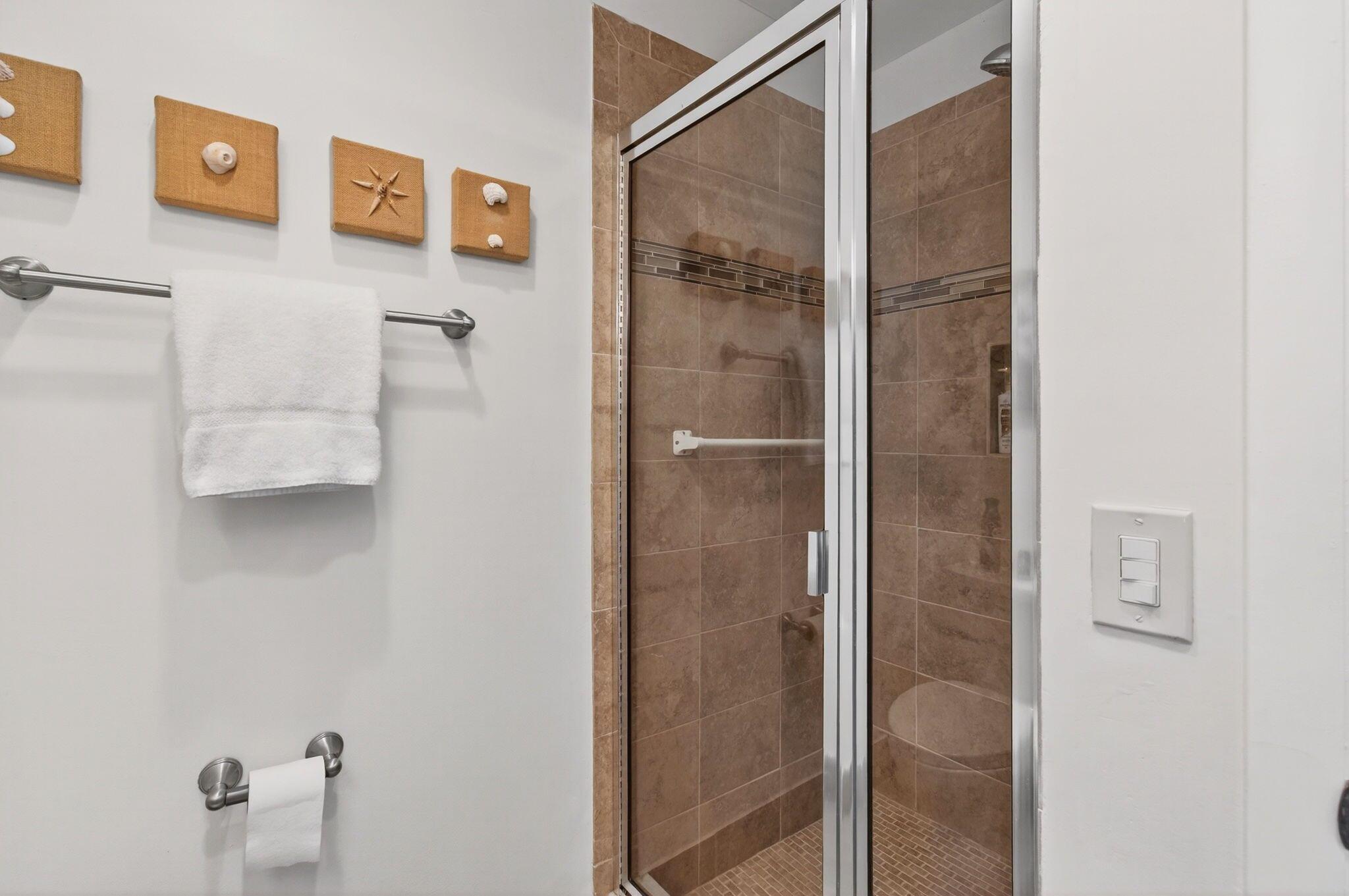 KINGS POINT - Residential