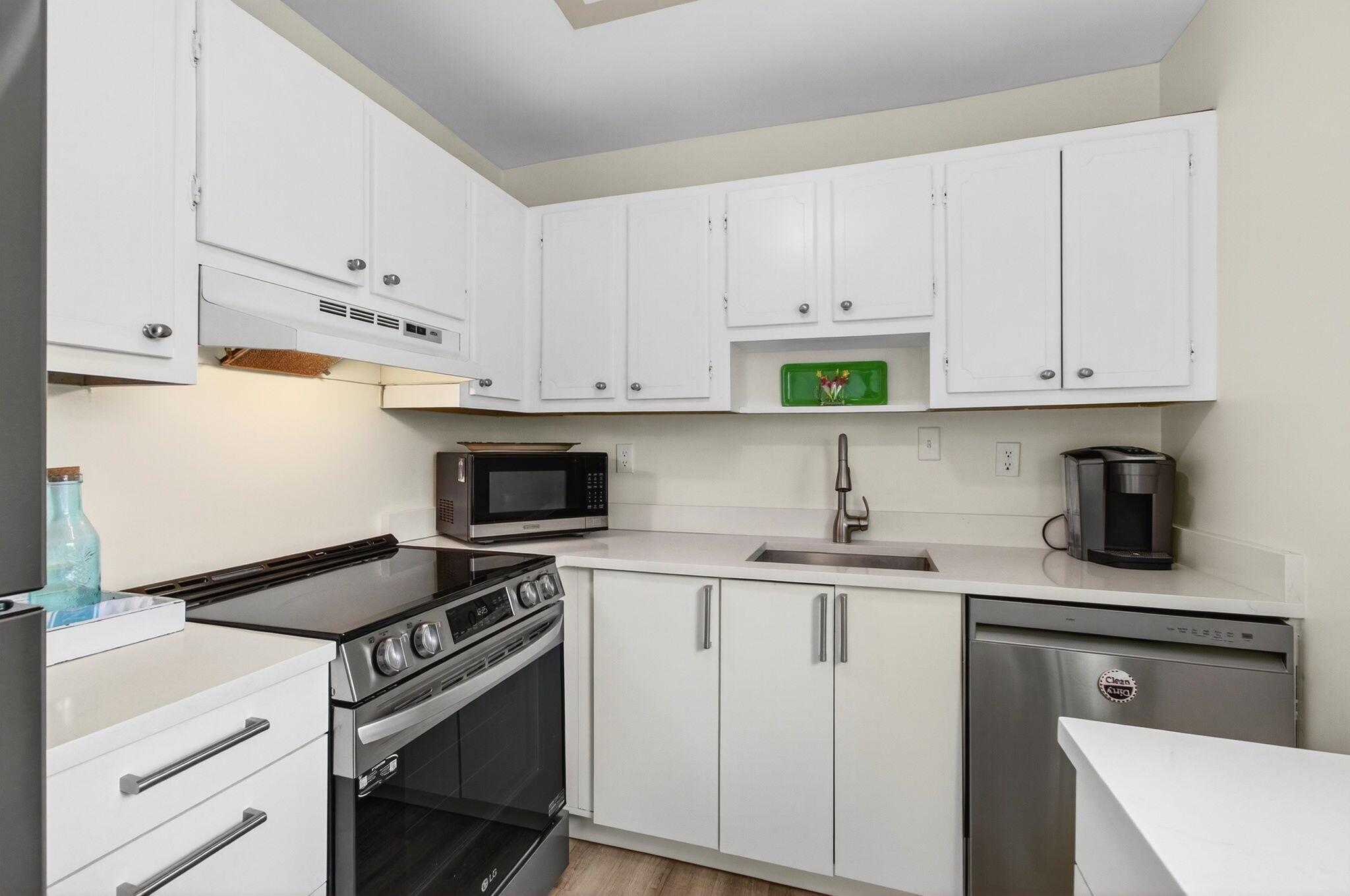 KINGS POINT - Residential