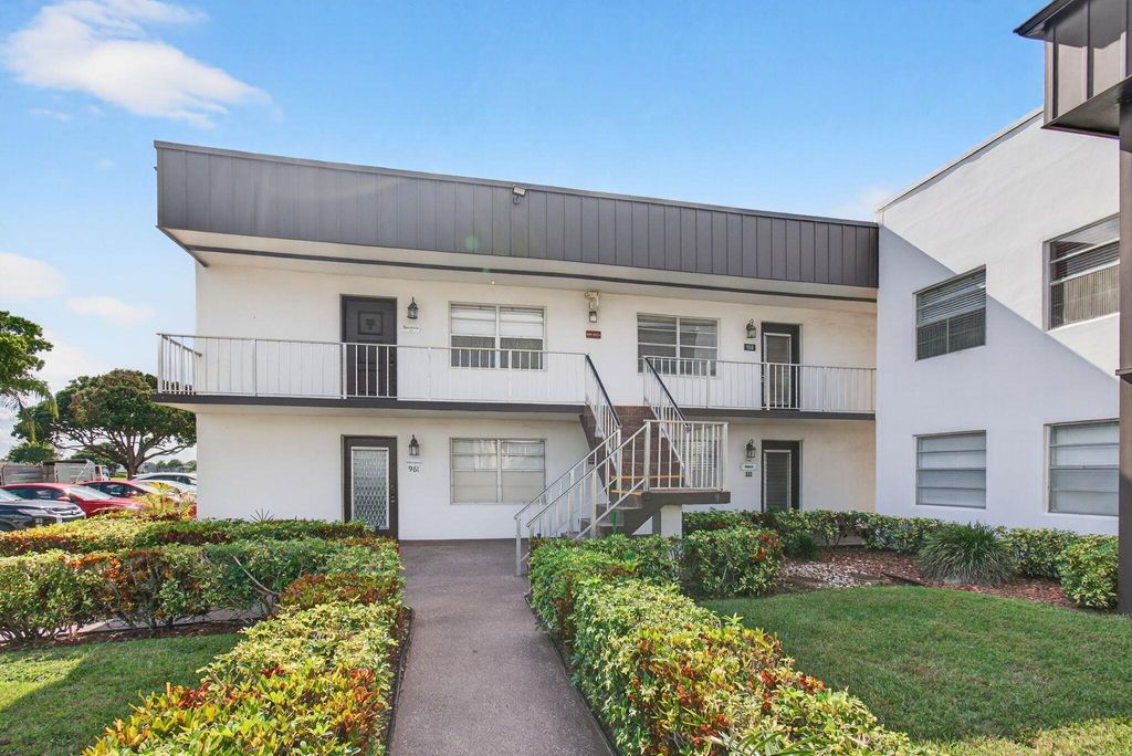 Photo of 986 Normandy U, Delray Beach, FL 33484 (MLS # R11141109)