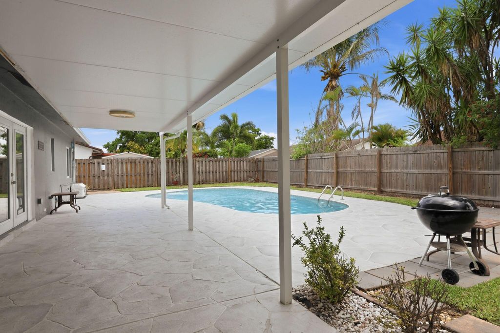 Photo of 1062 Rhapsody Way, Royal Palm Beach, FL 33411 (MLS # B26012531)