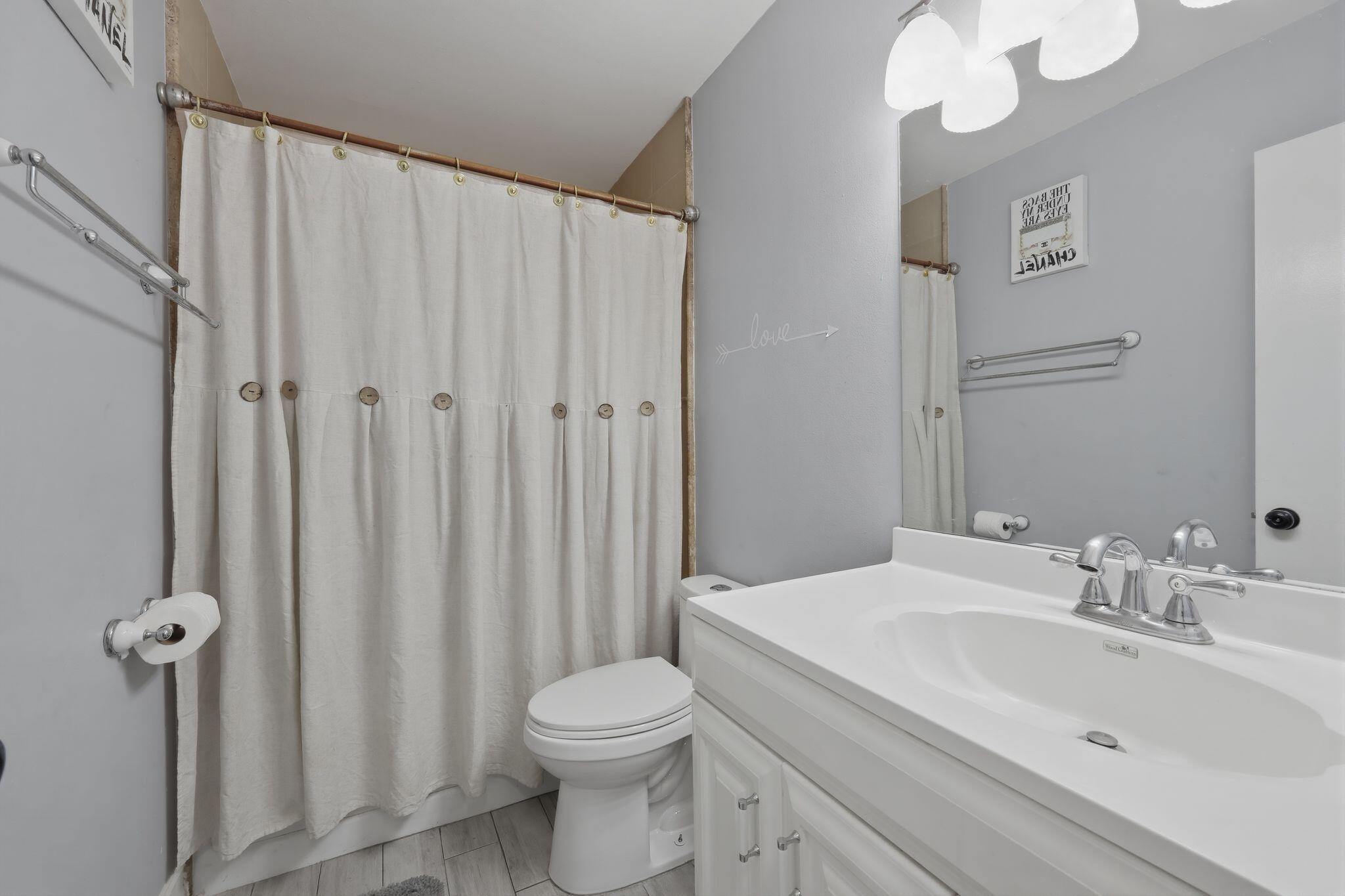 COUNTERPOINT ESTATES 1 - Residential