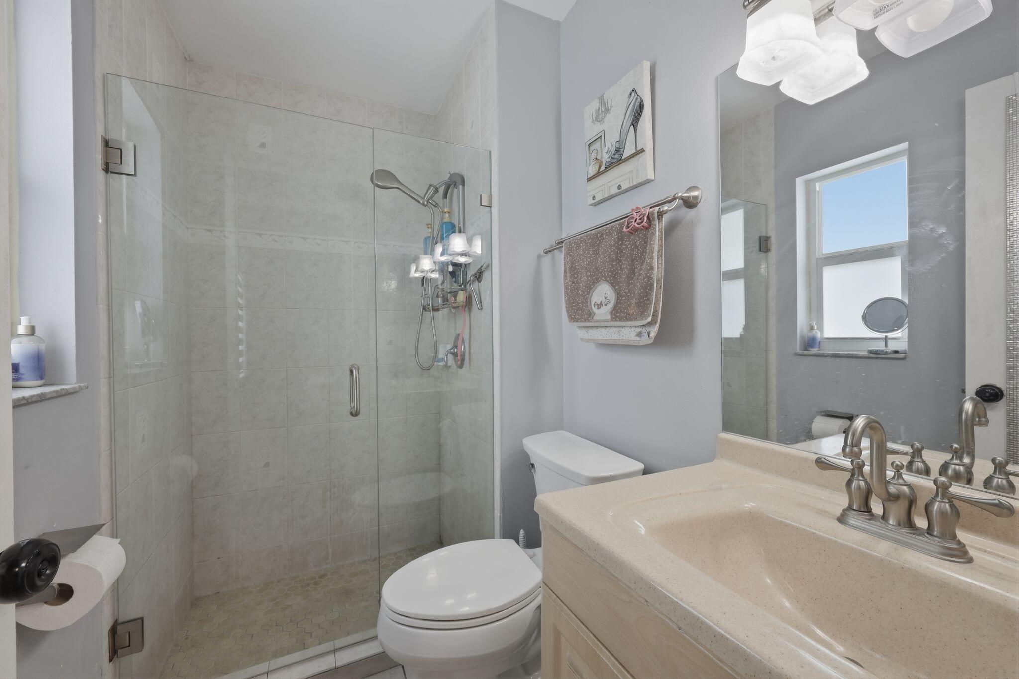 COUNTERPOINT ESTATES 1 - Residential