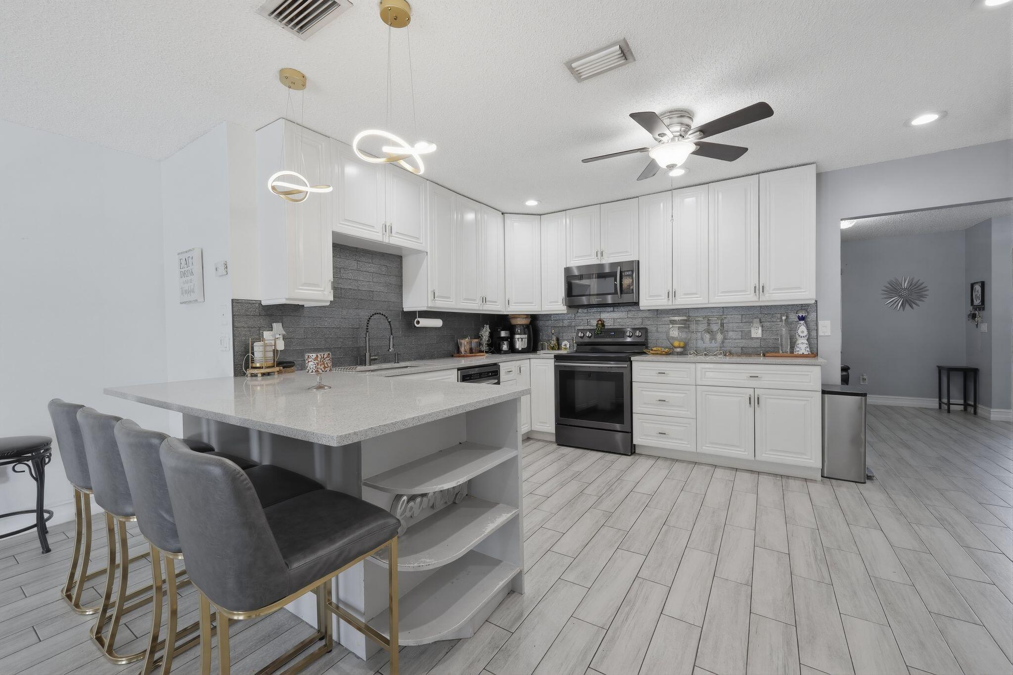 COUNTERPOINT ESTATES 1 - Residential