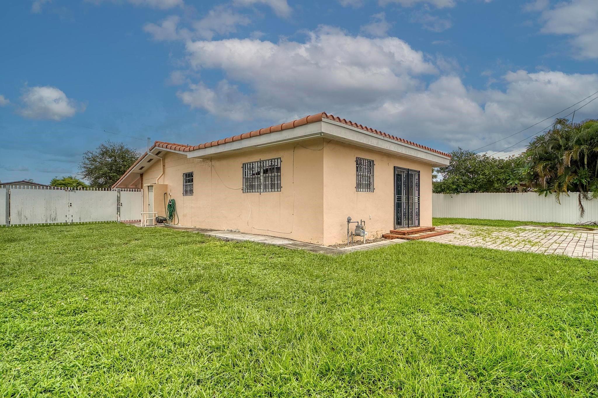 Palm Spgs 5th Add - Residential Lease