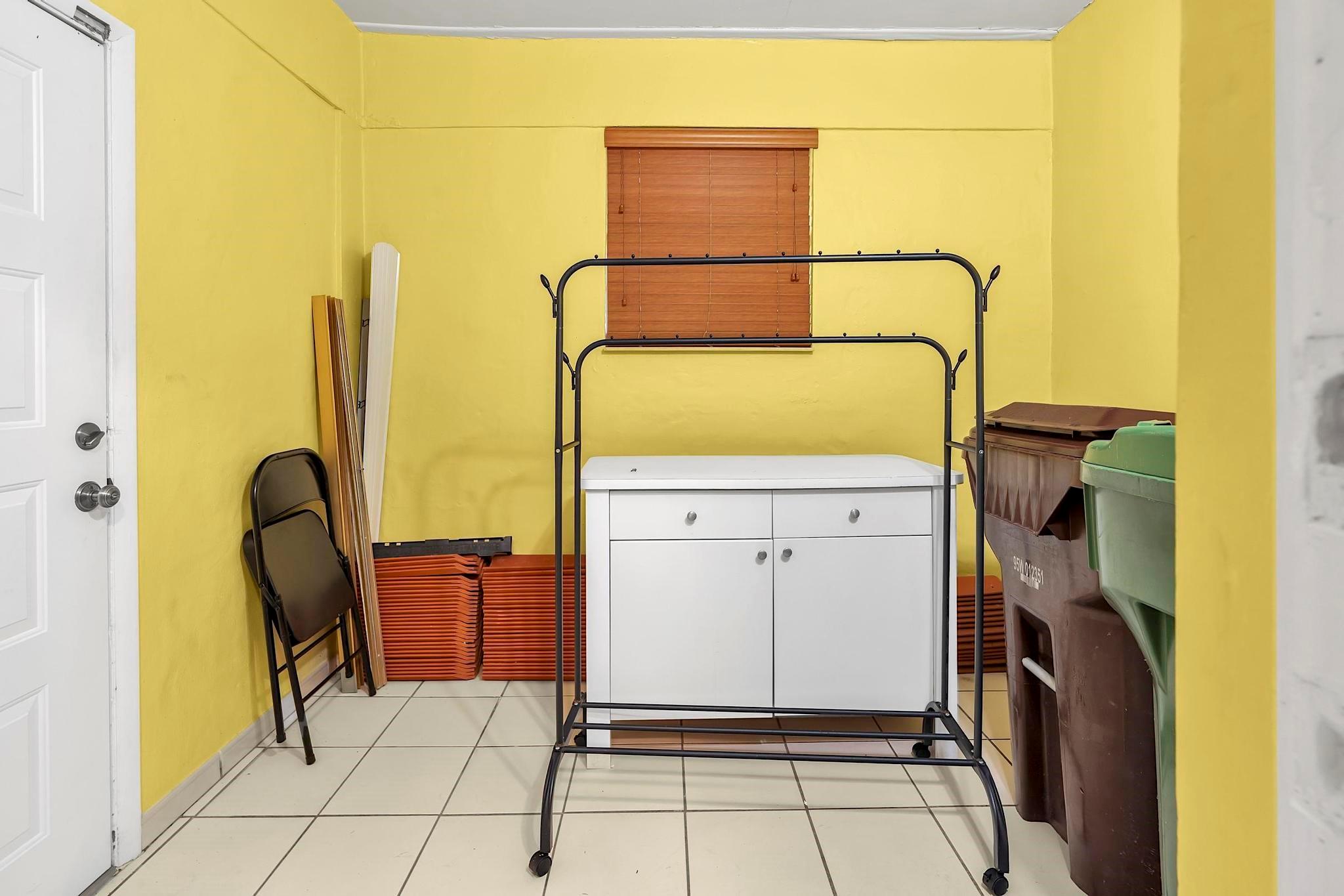 Palm Spgs 5th Add - Residential Lease