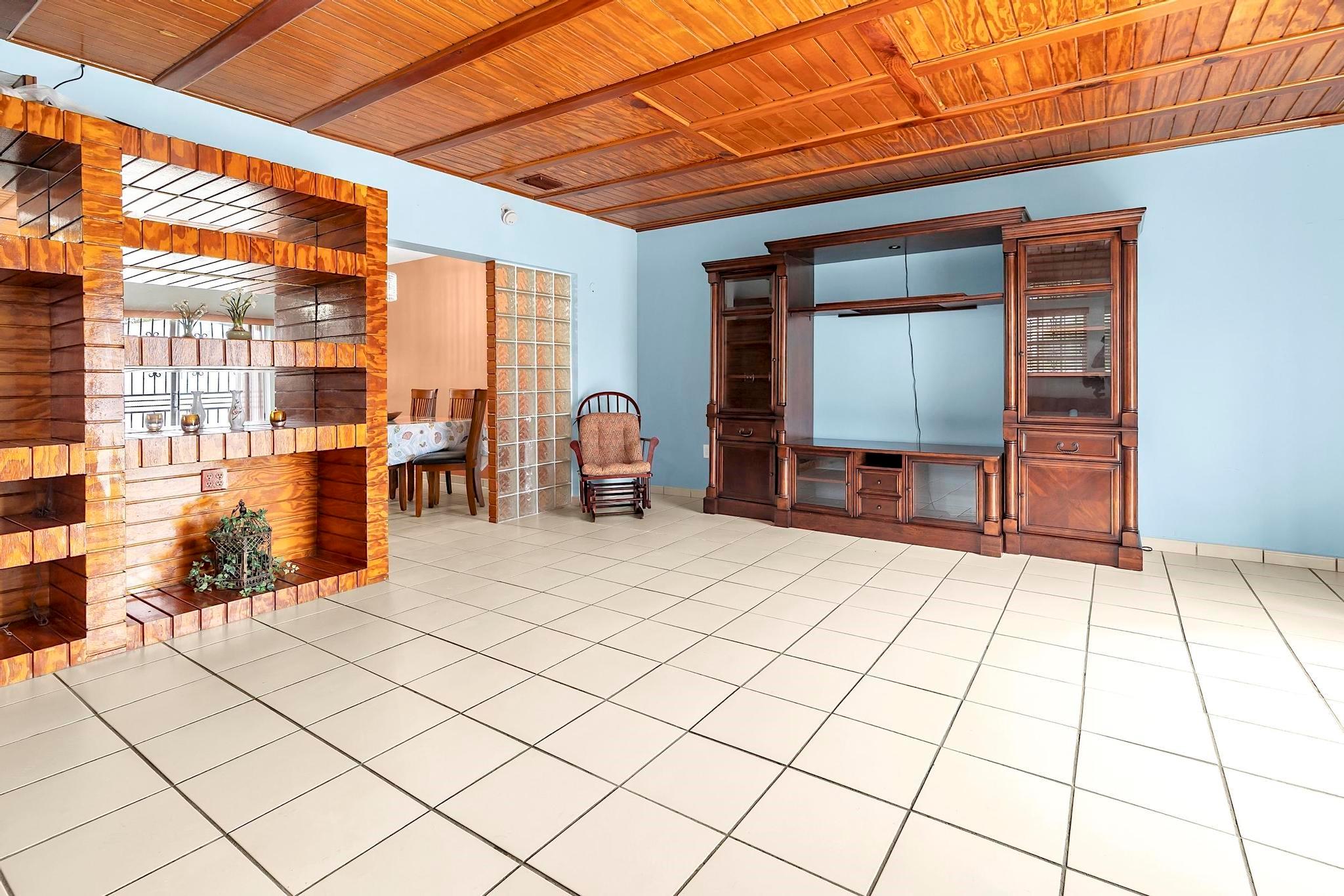 Palm Spgs 5th Add - Residential Lease