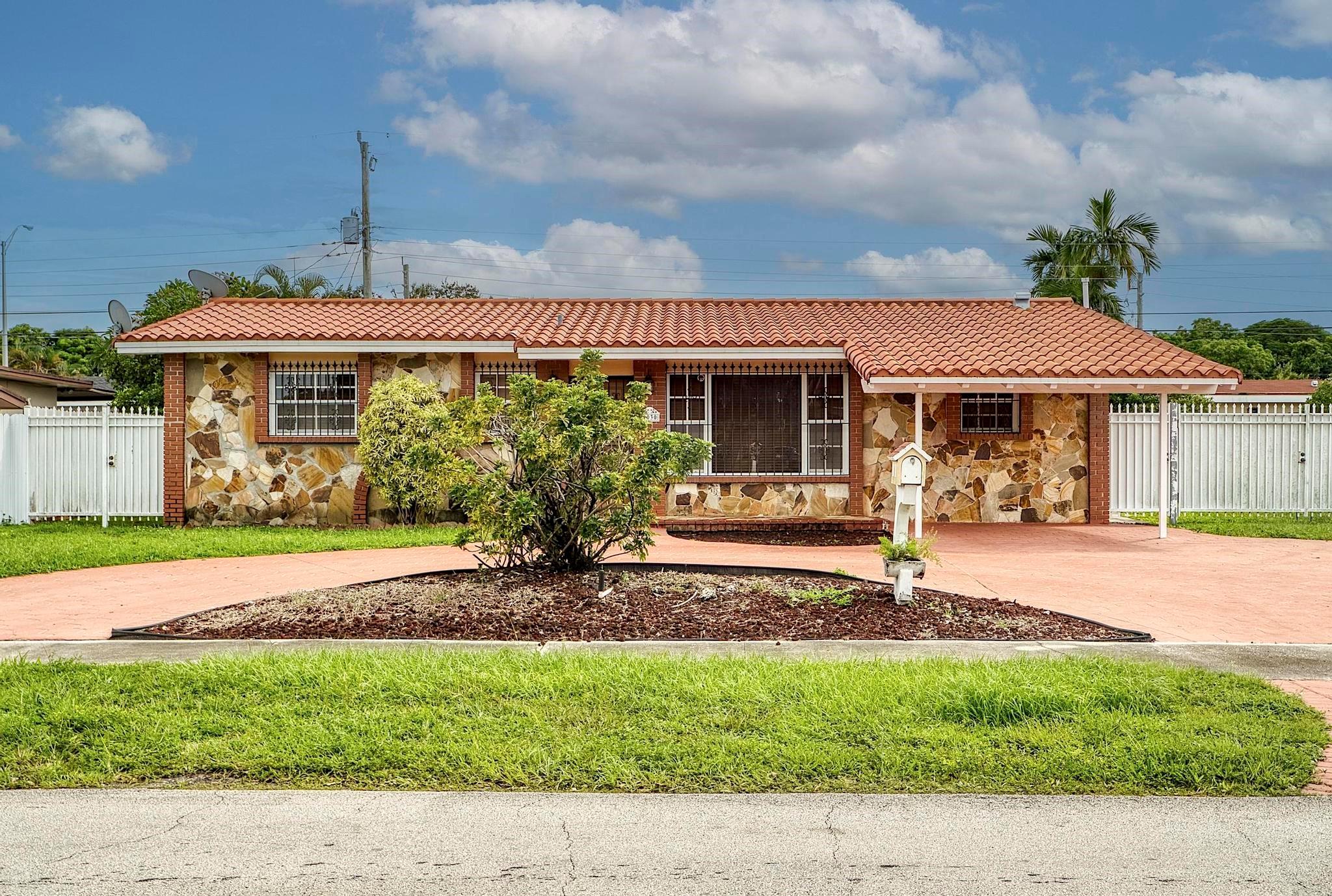 Palm Spgs 5th Add - Residential Lease