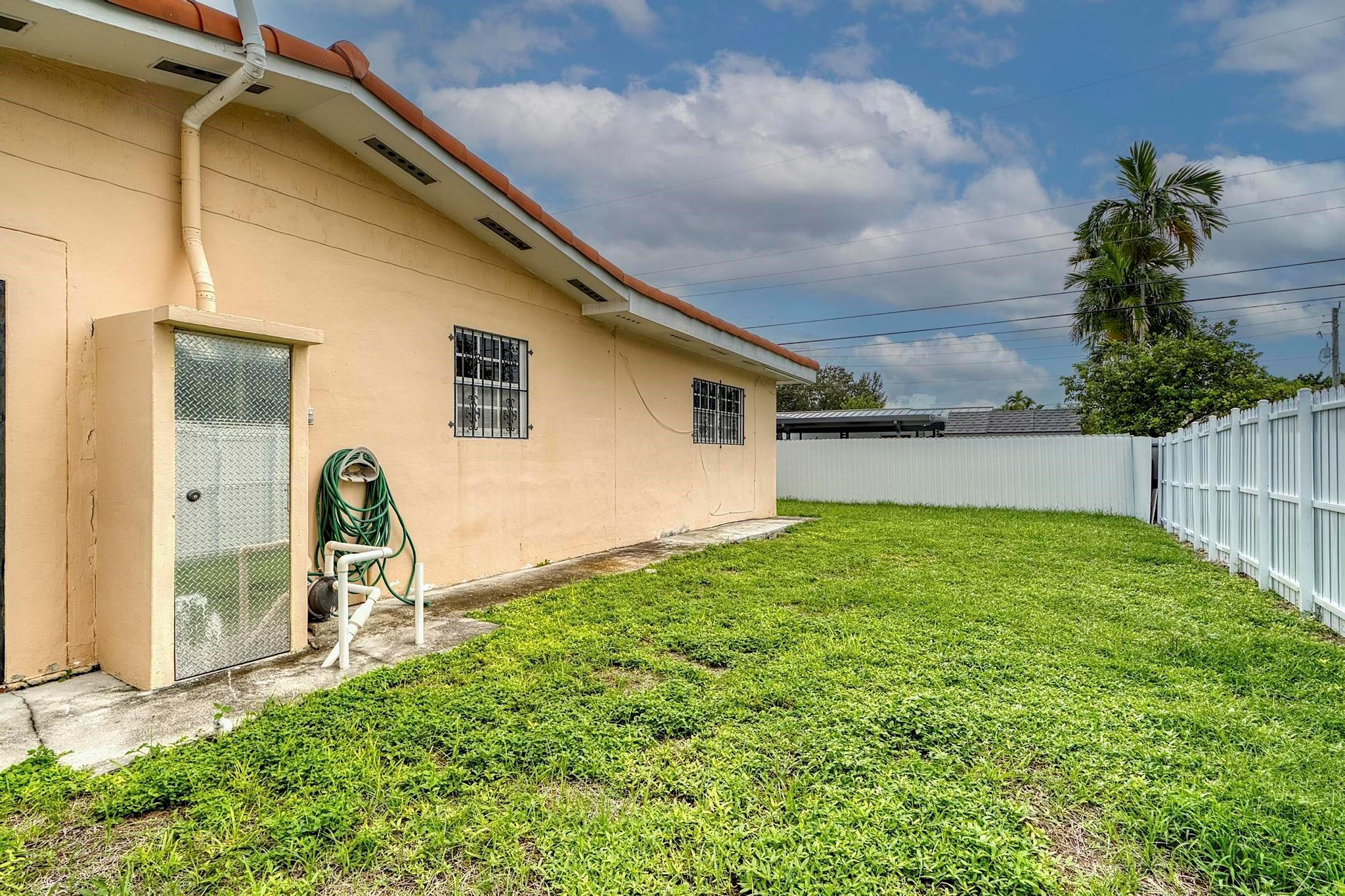 Palm Spgs 5th Add - Residential Lease