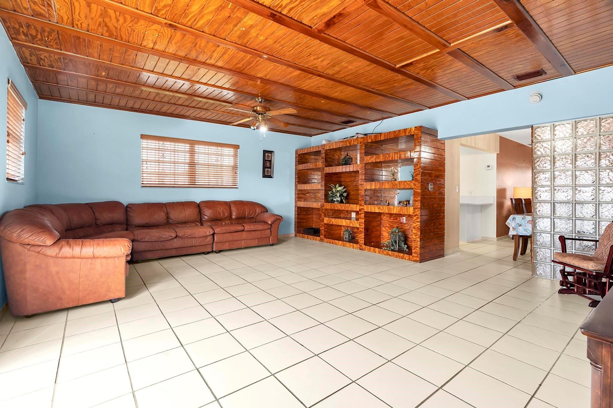 Palm Spgs 5th Add - Residential Lease