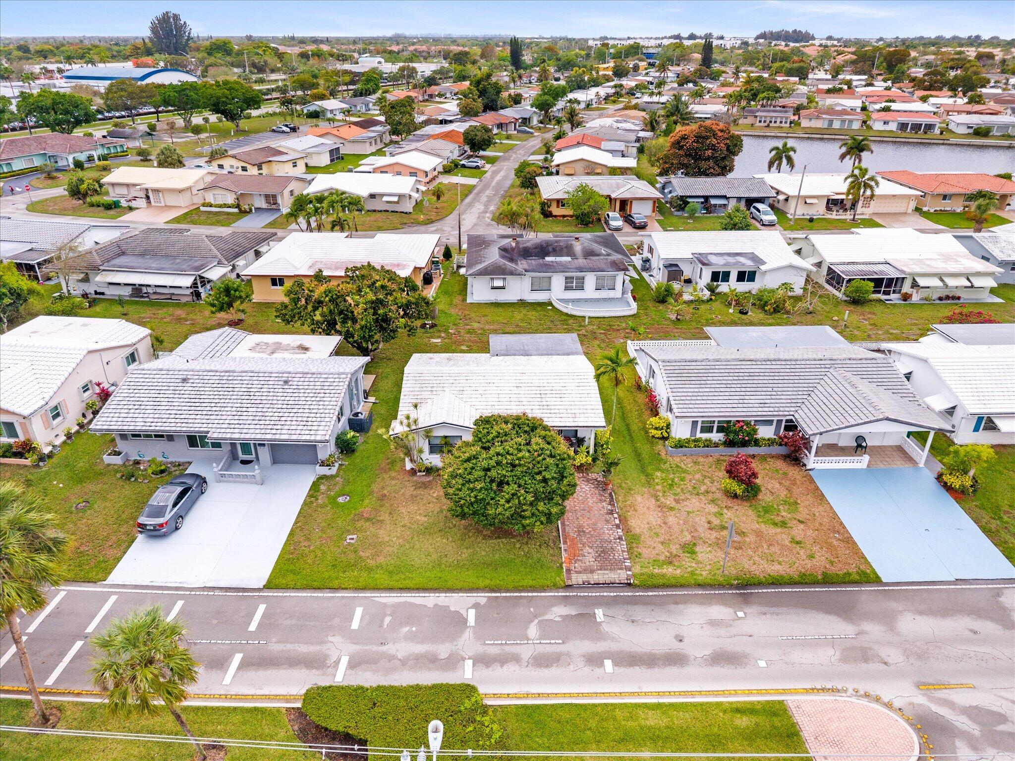 MAINLANDS OF TAMARAC LAKES - Residential