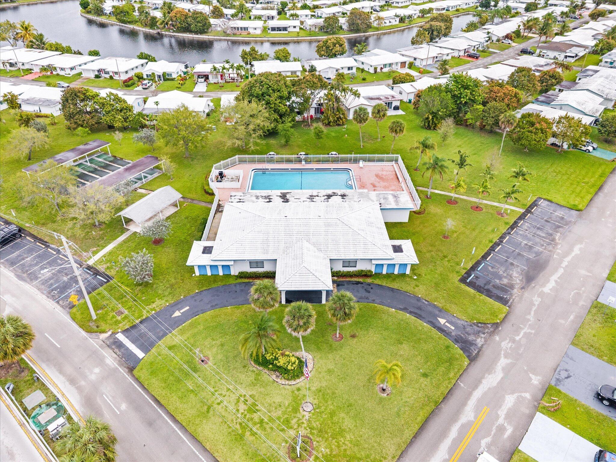 MAINLANDS OF TAMARAC LAKES - Residential
