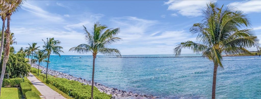 Photo of 206 Inlet Way #1w, Palm Beach Shores, FL 33404 (MLS # R10738310)